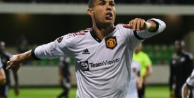Ultima Oră // Jucătorii și staff-ul echipei Manchester United s-ar fi intoxicat la Chișinău
